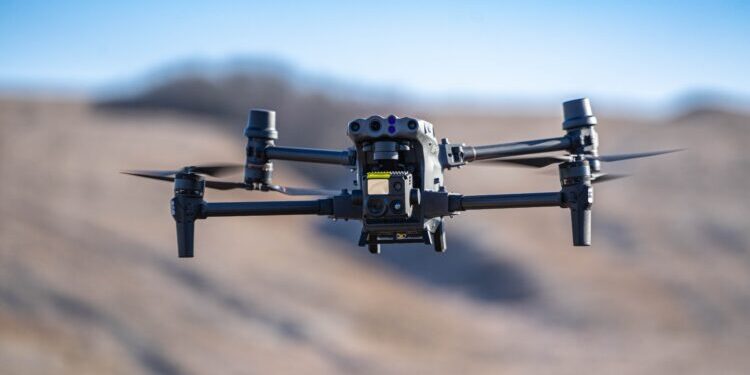 سهم شركة لتصنيع الدرون يقفز بنحو 300% عقب طرحه في ناسداك