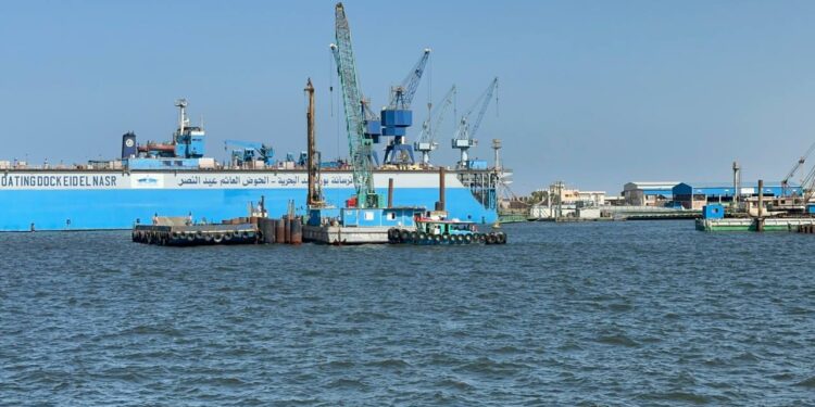 "قناة السويس" تسعى لتحويل "ترسانة بورسعيد" إلى منصة عالمية لبناء السفن
