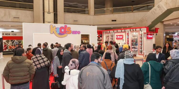 مصانع الملابس تطرح موديلات الشتاء الجديدة في "Kids Expo" 