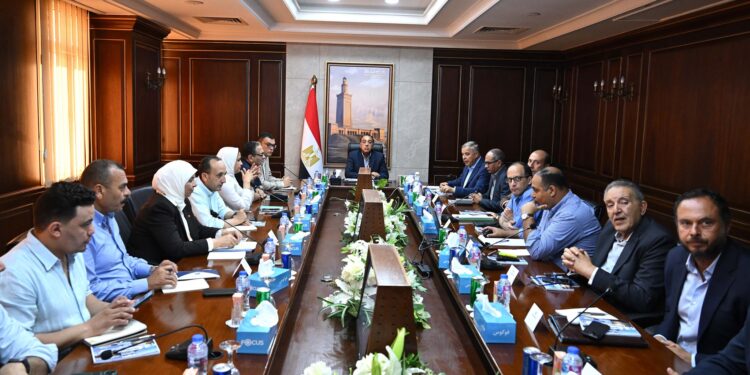 تحالف استثماري يخطط لإنشاء شبكة رعاية صحية بالإسكندرية بمليار جنيه