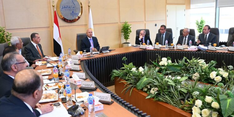"القابضة للنقل" تستهدف تحقيق إيرادات بنحو 24.6 مليار جنيه في 2025-2026