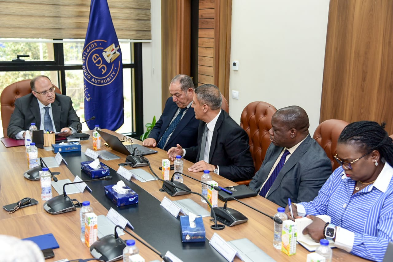 "وادي النيل" تبحث إنشاء مصنع للأدوية في زامبيا