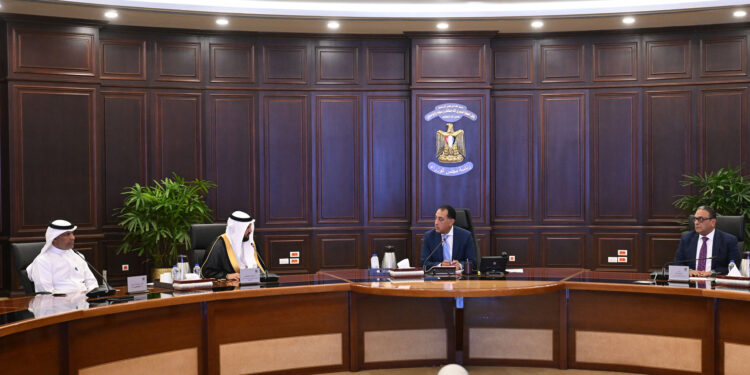 رئيس الوزراء يبحث مع مجموعة "سمو القابضة" السعودية خطط المجموعة الاستثمار في مصر