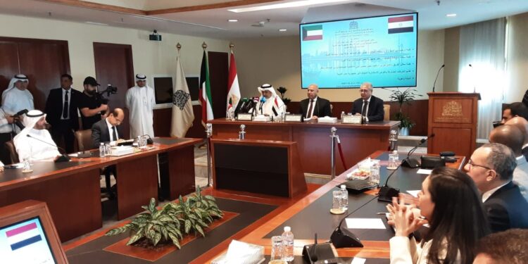 "الوزير": شركات مصرية مستعدة لتنفيذ مشروعات بنية تحتية في الكويت بأقل أسعار وأعلى جودة