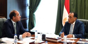 رئيس الوزراء يُتابع موقف سداد المستحقات المتأخرة للمُصدرين