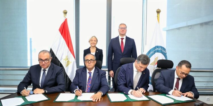 الحكومة توقّع اتفاقية جديدة مع "إيني" و"بي بي" للبحث عن الغاز في البحر المتوسط