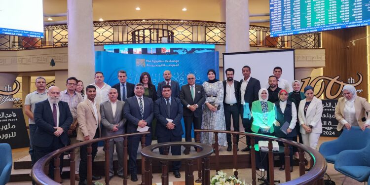 البورصة تعقد اجتماعًا مع قيادات شركات "بورصة النيل"