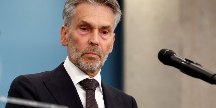 رئيس وزراء هولندا: الرسوم الجمركية الأمريكية على الاتحاد الأوروبي مقلقة