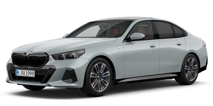 "BMW " تُضيف فئة جديدة من الفئة الخامسة بتوقيع " M Sport"