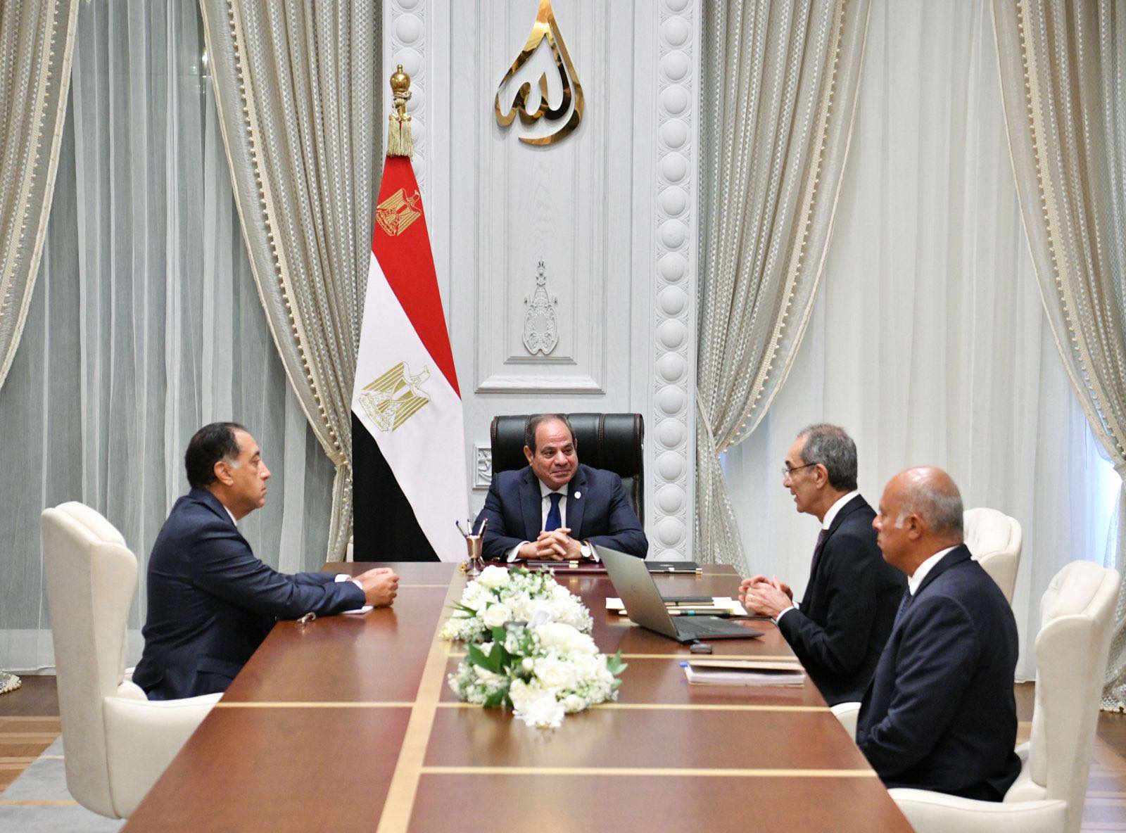 الرئيس السيسى يؤكد دعم الدولة الكامل لقطاع الاتصالات وتكنولوجيا المعلومات