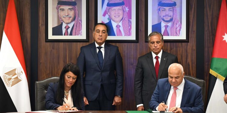 مصر والأردن توقعان 10 وثائق لتعزيز التعاون الثنائي