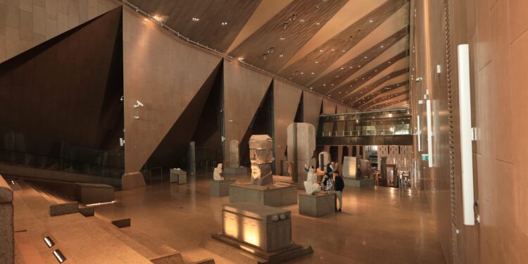 المتحف المصري الكبير