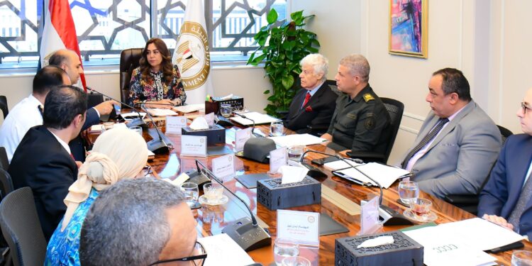 ترخيص شركات مخلفات البناء.. "البيئة" توافق على عدة قرارات للحد من التلوث