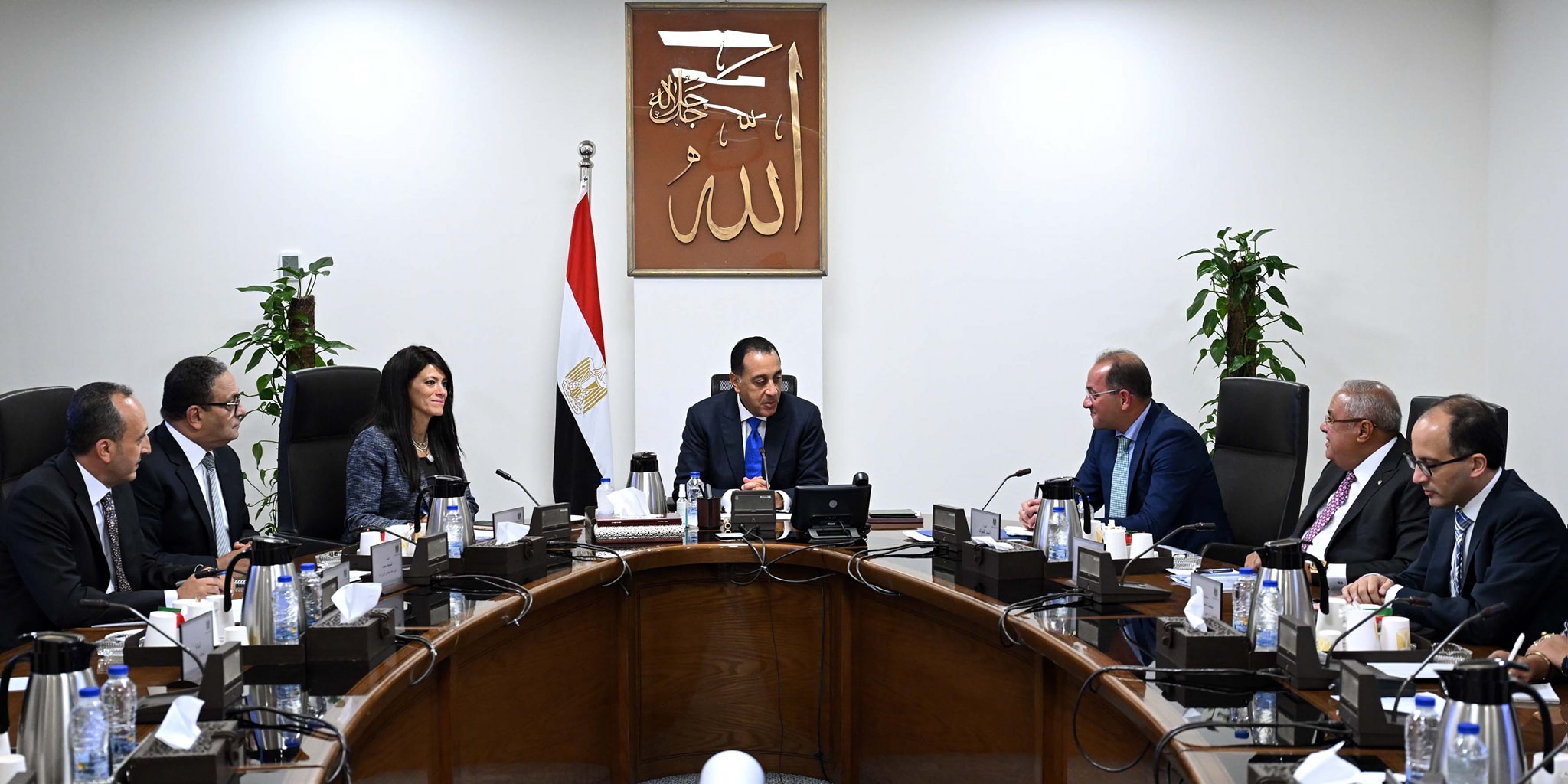 رئيس الوزراء يتابع آليات تنفيذ قانون تنظيم ملكية الدولة في الشركات