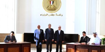 "أتوم سولار مصر" تنشئ مجمع للطاقة الشمسية باستثمارات 11 مليار جنيه