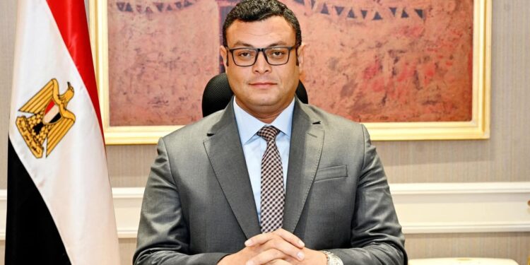 وزير الإسكان