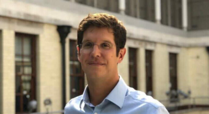 تشارلي جارنيت مدير إدارة التجارة والاستثمار في مصر وليبيا بالسفارة البريطانية بالقاهرة