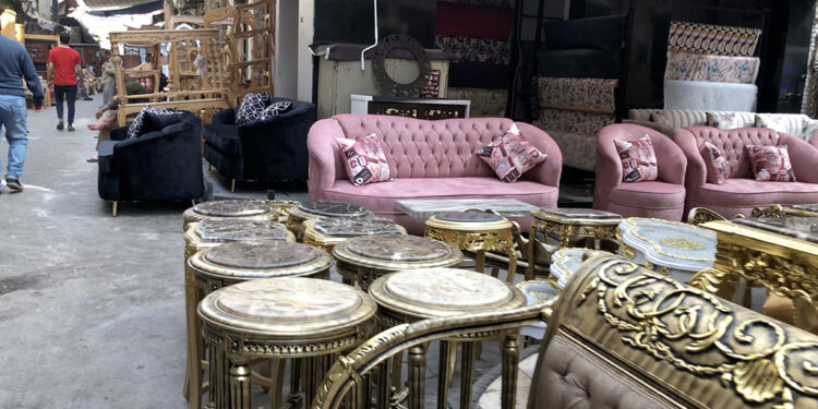 سوق الأثاث في منطقة المناصرة