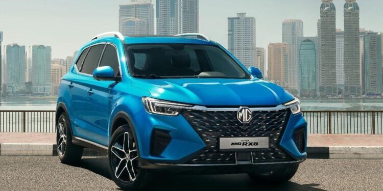 سيارة إم جي RX5 Plus