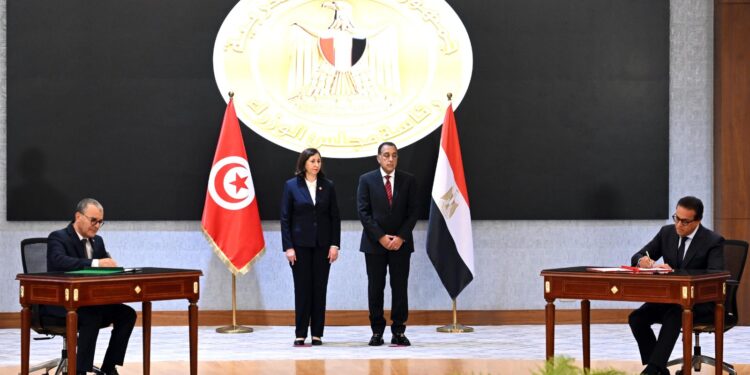 مصر وتونس توقعان 8 وثائق لتعزيز التعاون المشترك