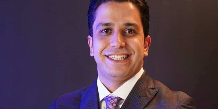 مؤمن سليم، المستشار القانوني والباحث الاقتصادي