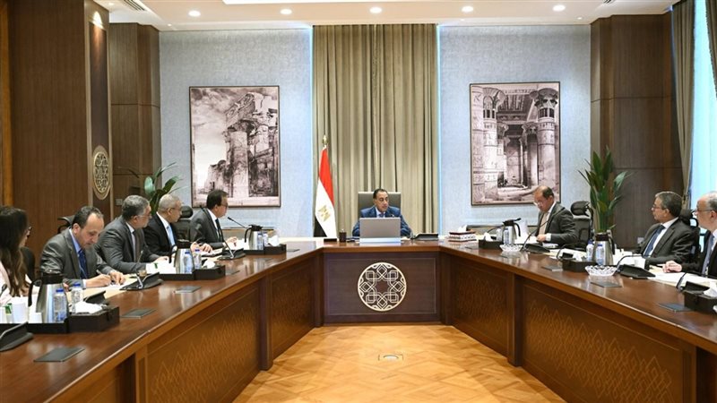 الحكومة تُعد حوافز استثمارية متكاملة لقطاع الصحة