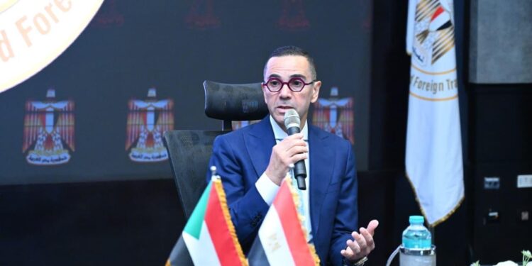 وزير الاستثمار والتجارة الخارجية، المهندس حسن الخطيب