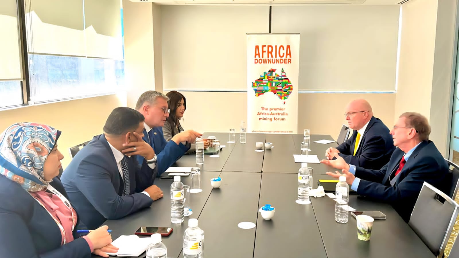 وزير البترول يبحث مع شركات أسترالية ضخ استثمارات في مجال التعدين 