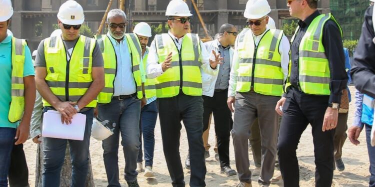 "قطاع الأعمال": إحياء فندق "كونتيننتال" جزء من مشروع تطوير القاهرة الخديوية