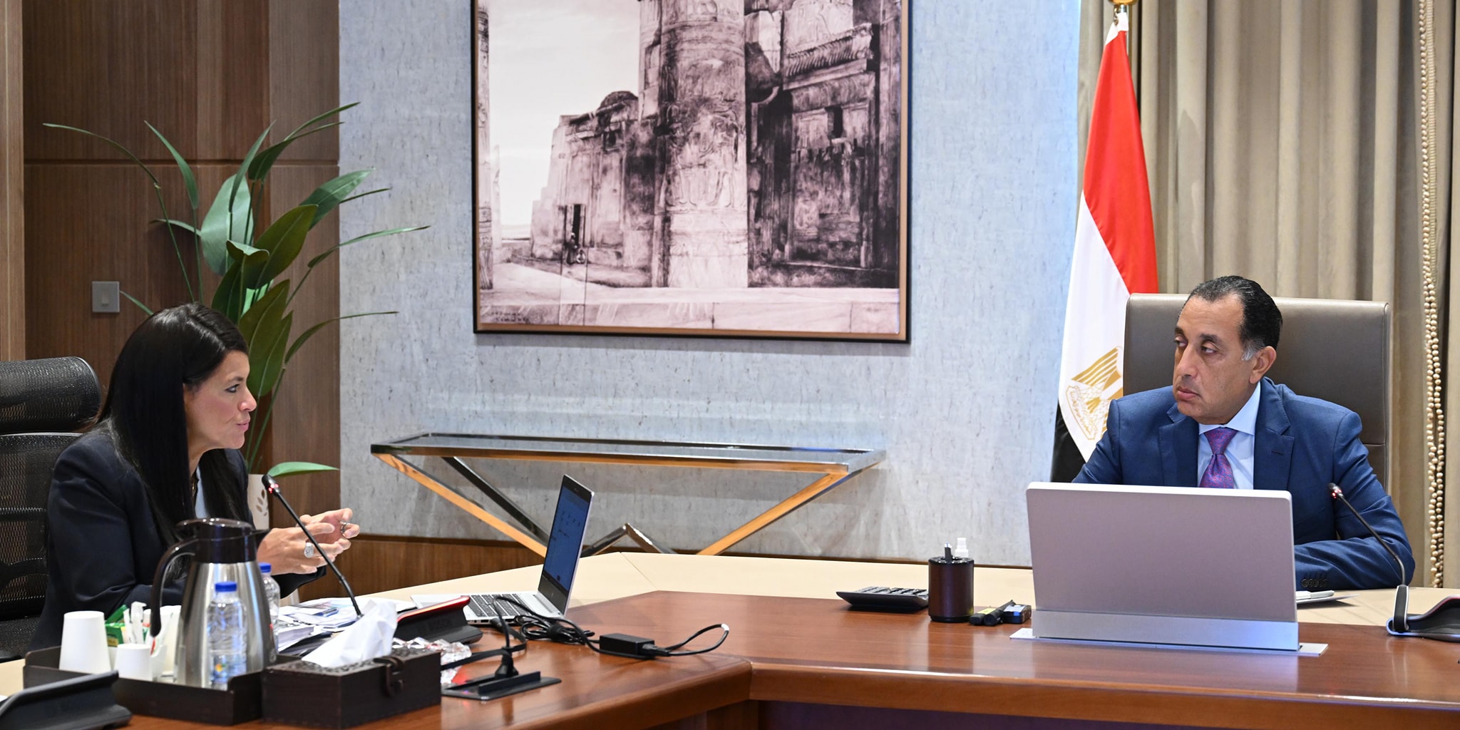 رئيس الوزراء يستعرض جهود حوكمة الاستثمارات العامة 2024-2025