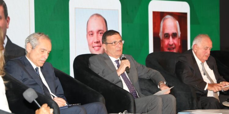 وزير الزراعة يؤكد أهمية توفير حوافز للمستثمرين في قطاع التصنيع الزراعي