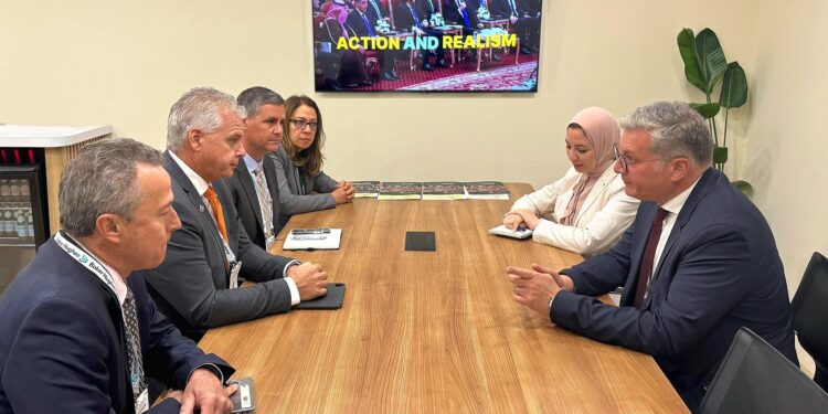 وزير البترول لـ"شيفرون": سرعة حفر بئر الغاز الاستكشافية في شمال الضبعة البحرية