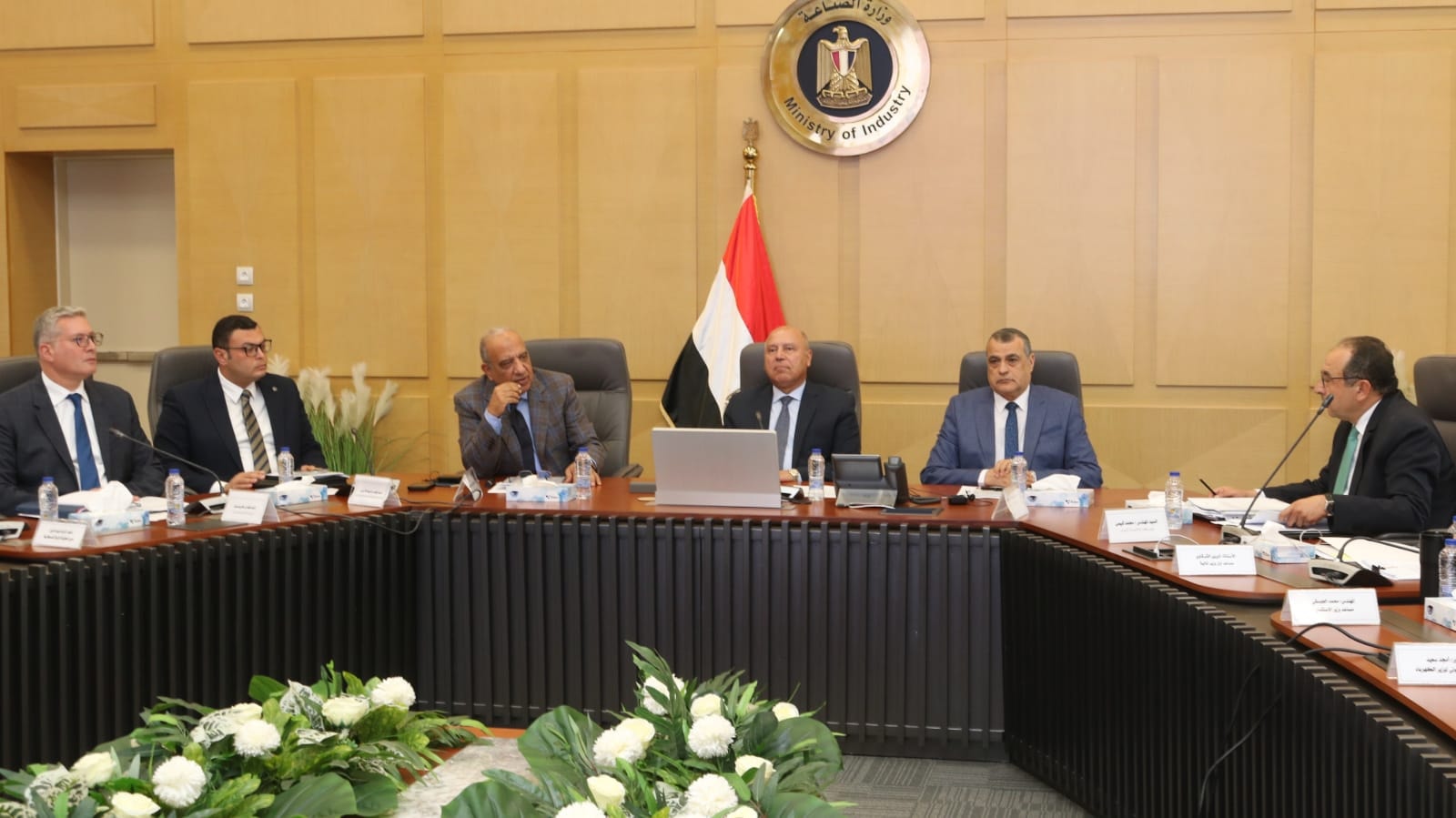"الأعلى للطاقة" يناقش الإسراع في توفير "الطاقة" ورفع القدرة لمشروعات الصناعة