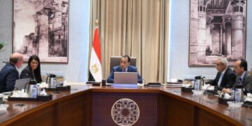 رئيس الوزراء يتابع مستجدات فض التشابكات المالية بين جهات الدولة و"الاستثمار القومي"