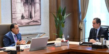 رئيس الوزراء يتابع إجراءات فض التشابكات المالية بين "الوطنية للإعلام" و"الاستثمار القومي"