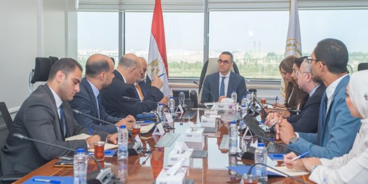 الحكومة تعتزم إطلاق 