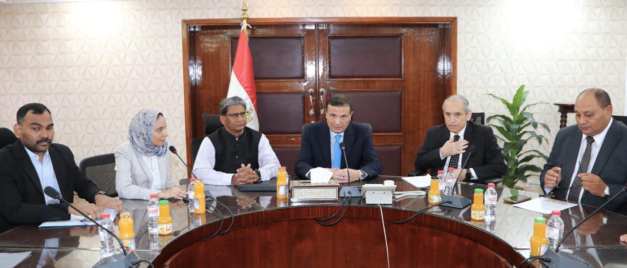 مصر والهند تبحثان تعزيز التعاون الاستثماري في القطاع الزراعي