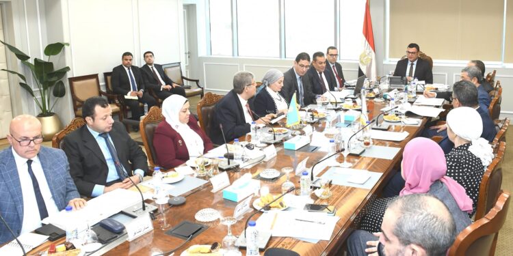 وزير الإسكان: وضع ضوابط لمختلف آليات عمل الهيئة العامة للتنمية السياحية