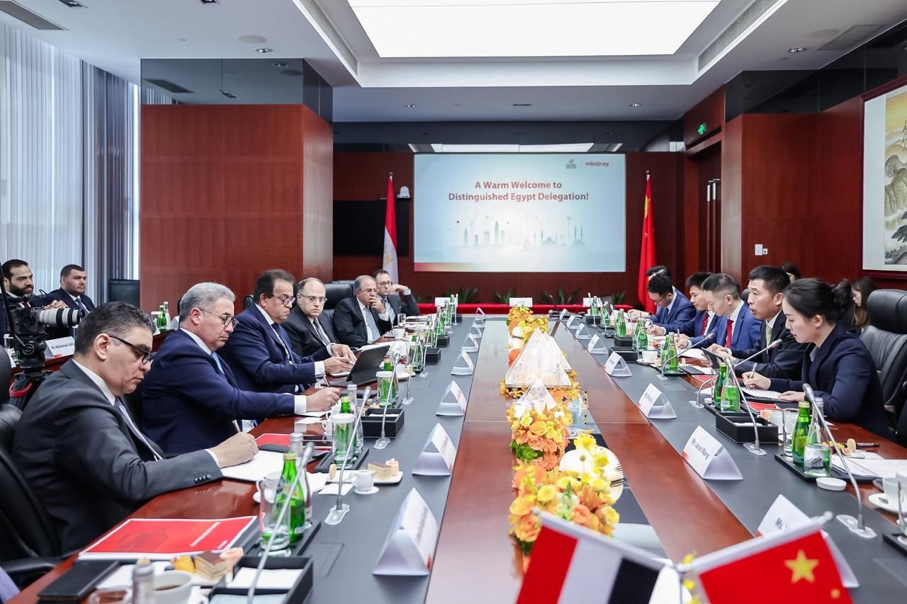 "عبد الغفار" يوجه بالإسراع في خطوات التصنيع المحلي للأجهزة الطبية