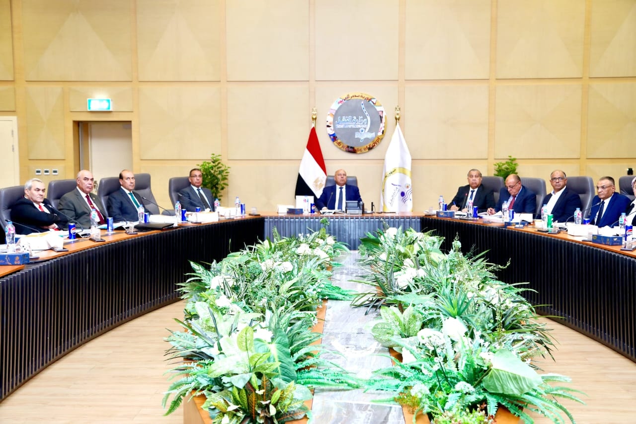 "القابضة للطرق" تنفذ مشروعات بـ11.5 مليار جنيه العام المالي الماضي