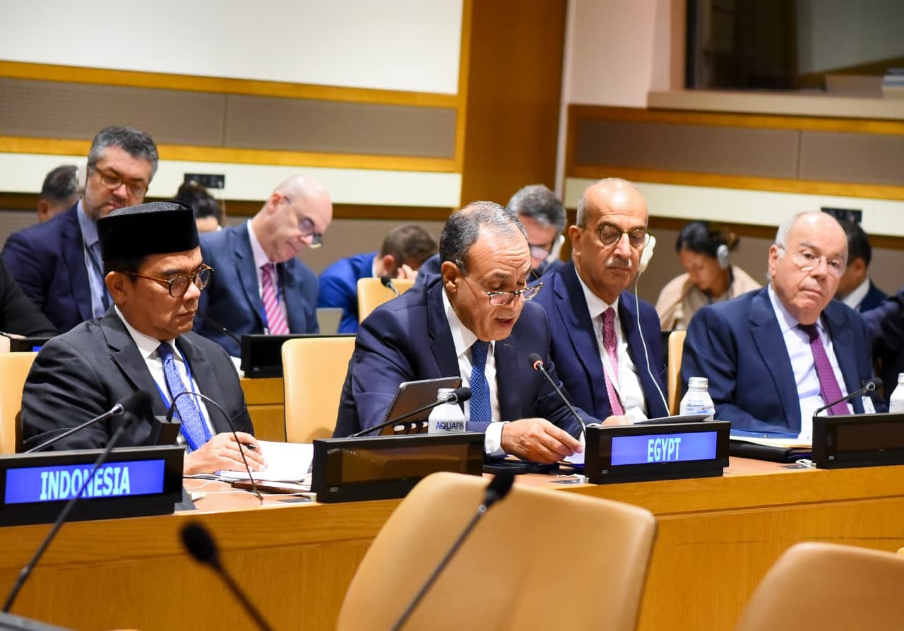 وزير الخارجية يؤكد أهمية توفير التمويل من بنك التنمية الجديد بالعملات المحلية