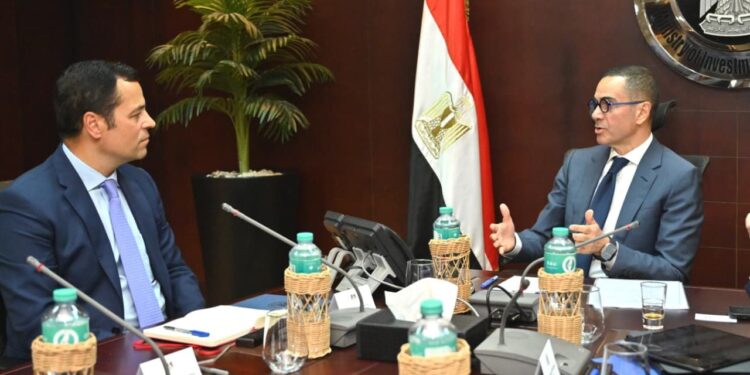 "الخطيب" يبحث مع صندوق النقد دعم وتحسين مناخ الاستثمار 