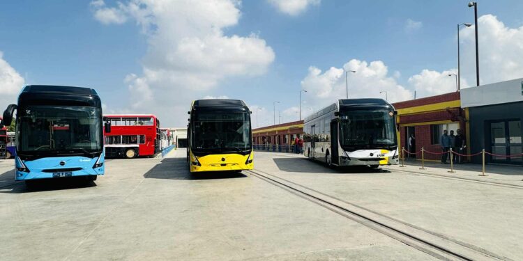 الأتوبيسات الكهربائية