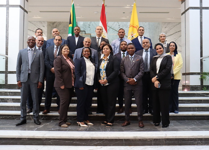 “المركزى المصرى” يستضيف “الاحتياطى الجنوب أفريقى” لمشاهدة تشغيل دار طباعة النقد