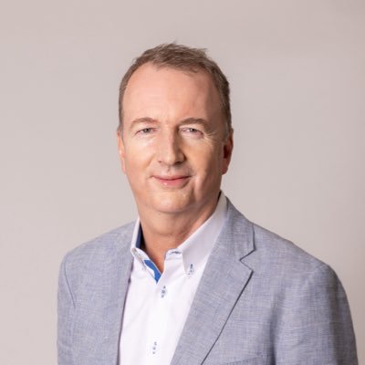 دانيال موس، كاتب مقالات رأي لدى "بلومبرج"