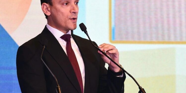 الدكتور عبدالخالق إبراهيم، مساعد وزير الإسكان