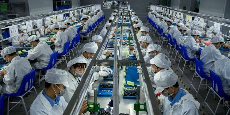 المصانع في الصين