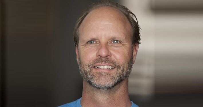 جاستن فوكس، كاتب مقالات رأي لدى بلومبرج