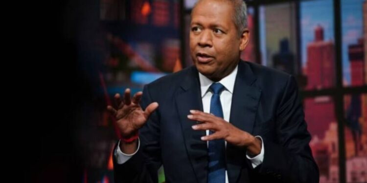 رئيس باركليز يحذر الحكومة البريطانية بشأن الأجور والضرائب المصرفية