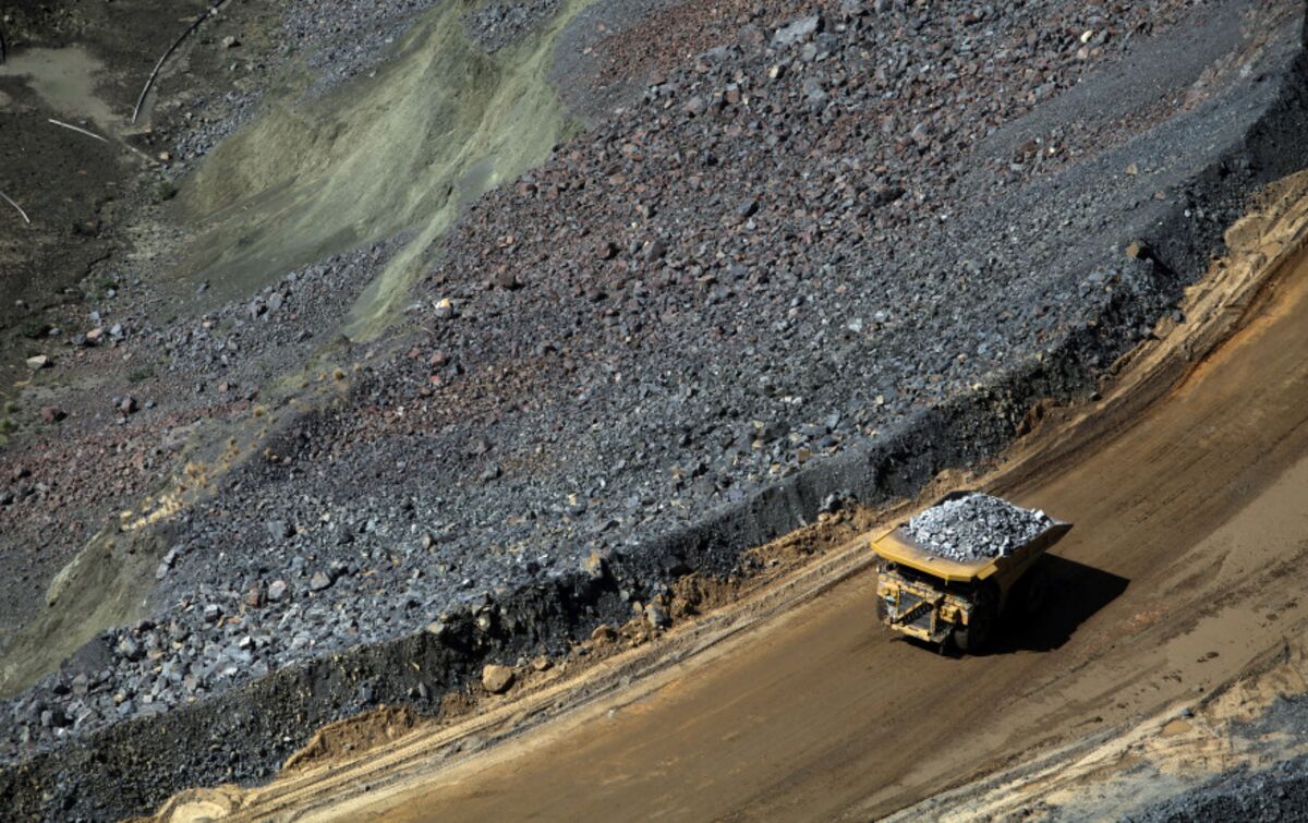 بوتسوانا تحث مواطنيها على الاستثمار في قطاع التعدين